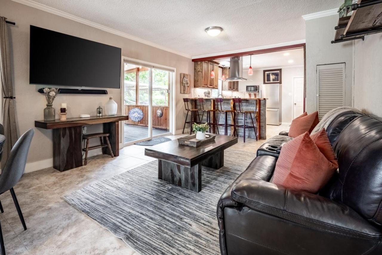 Ol Sarge Retreat Outdoor Amenities Cozy Charm Villa Bryan Luaran gambar