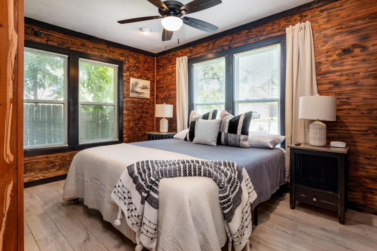 Ol Sarge Retreat Outdoor Amenities Cozy Charm Villa Bryan Luaran gambar