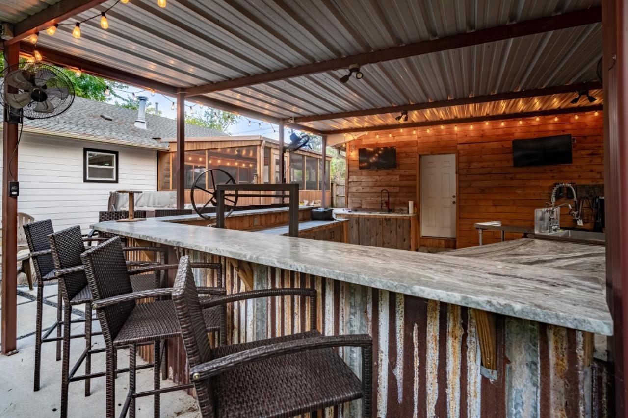 Ol Sarge Retreat Outdoor Amenities Cozy Charm Villa Bryan Luaran gambar