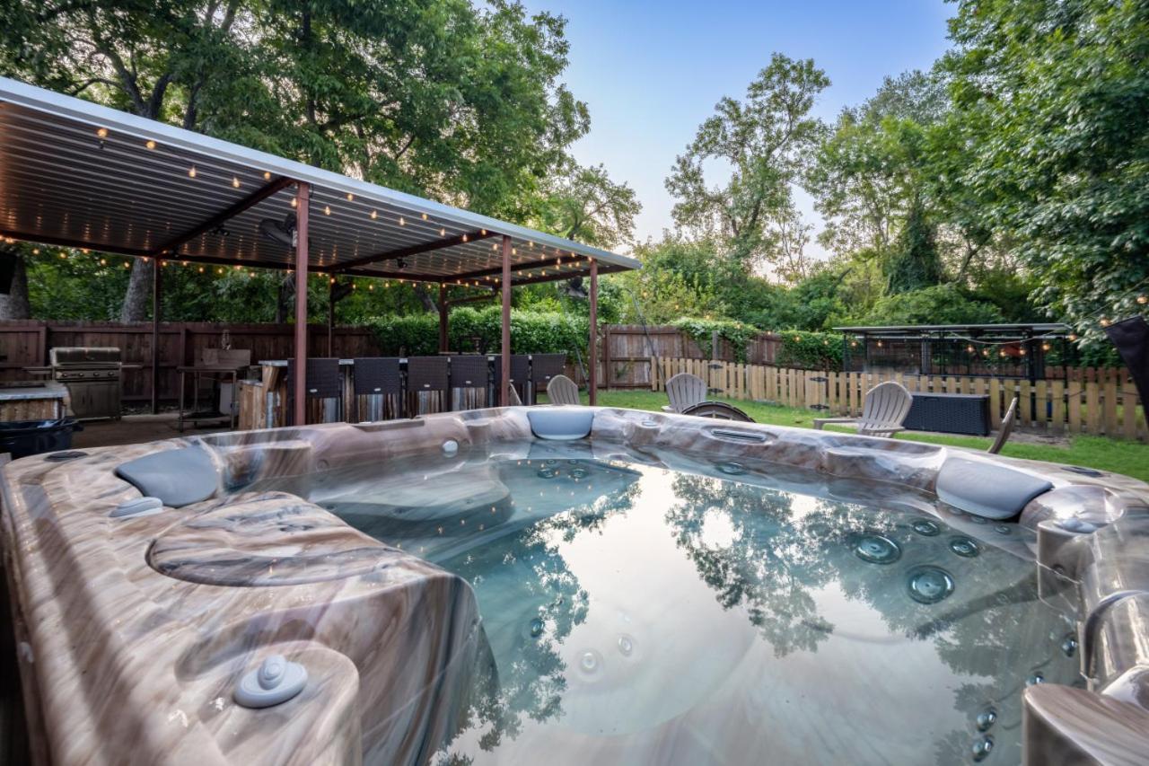 Ol Sarge Retreat Outdoor Amenities Cozy Charm Villa Bryan Luaran gambar