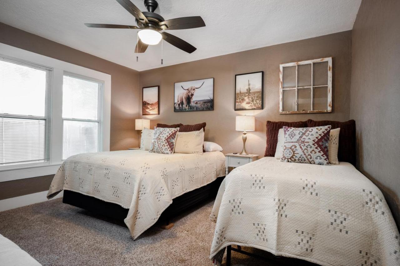 Ol Sarge Retreat Outdoor Amenities Cozy Charm Villa Bryan Luaran gambar